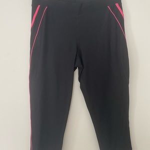 Women’s Xersion Black & Pink Active Crop